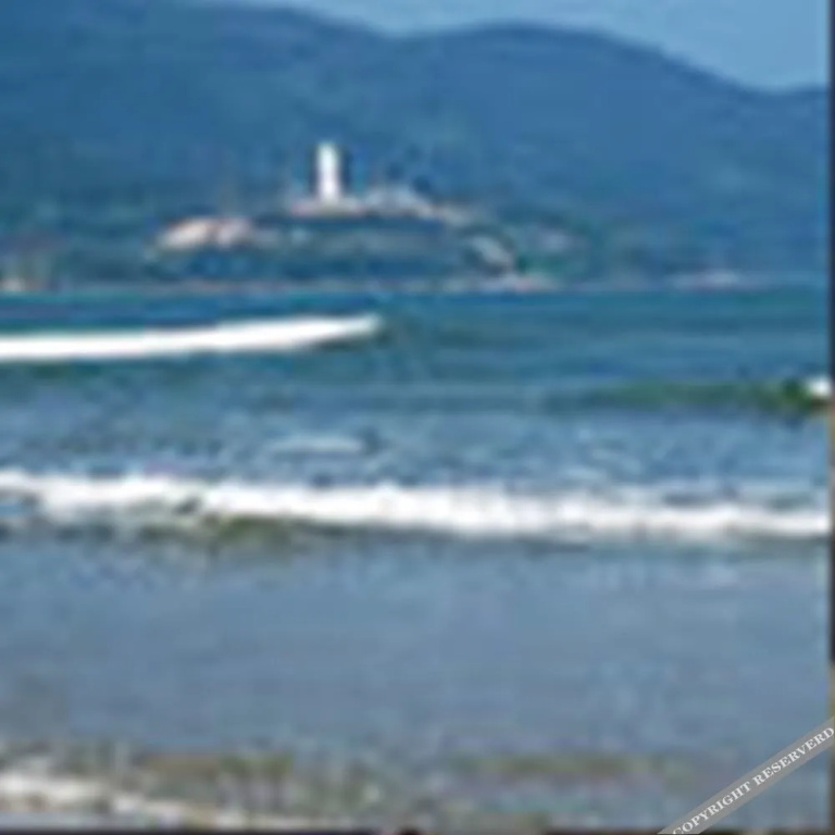 Beach & Waterfront