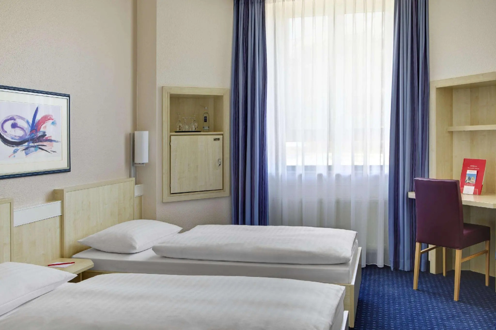 Standard Double room (twin beds)
