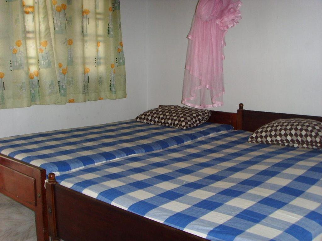 Budde's Beach Restaurant & Guesthouse