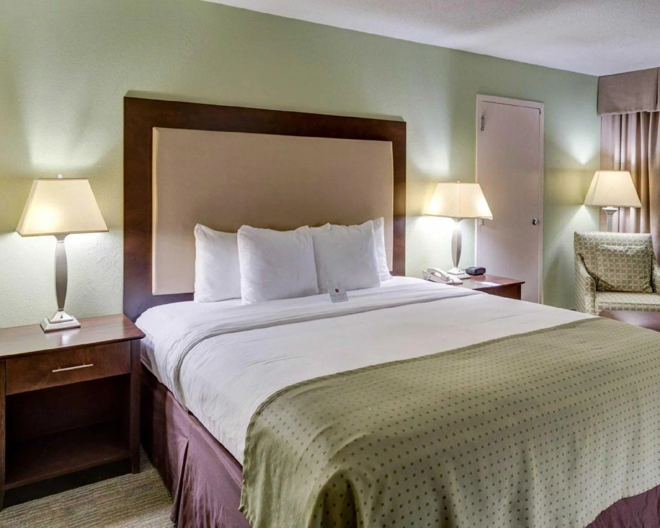 Clarion Inn and Suites Conference Center Covington - Chambres