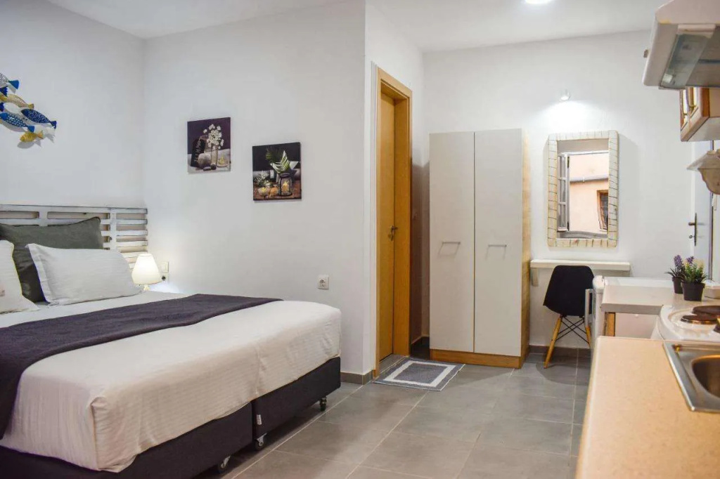 Aura Skiathos — 2