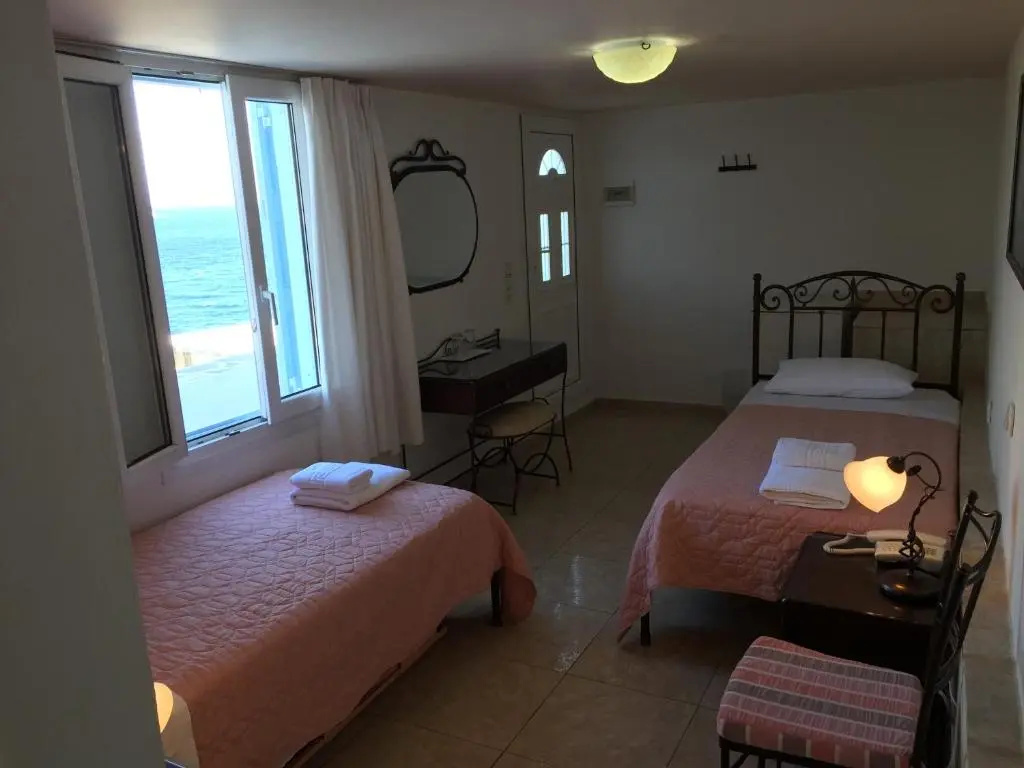 Economy Double room with sea view (twin beds)