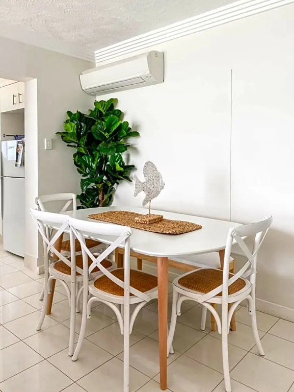 3 Bedrooms Apartment with ocean view