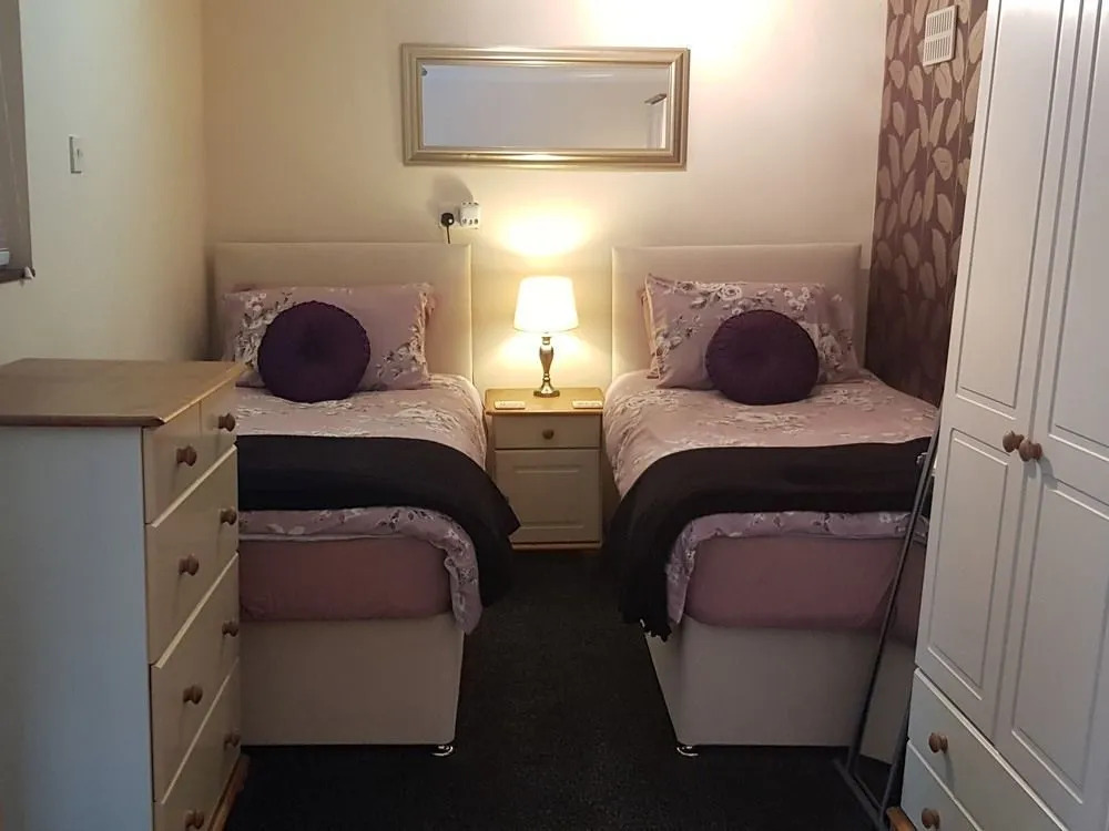 Courtneys Of Gynn Square - фото 5