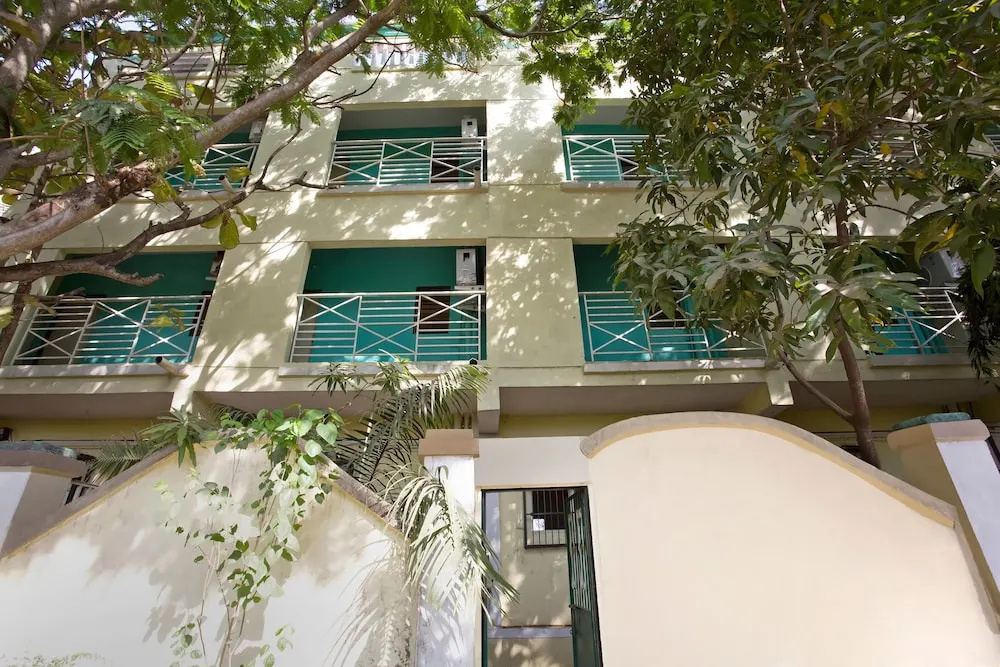 OYO 28363 Hotel Sai Icon Residency
