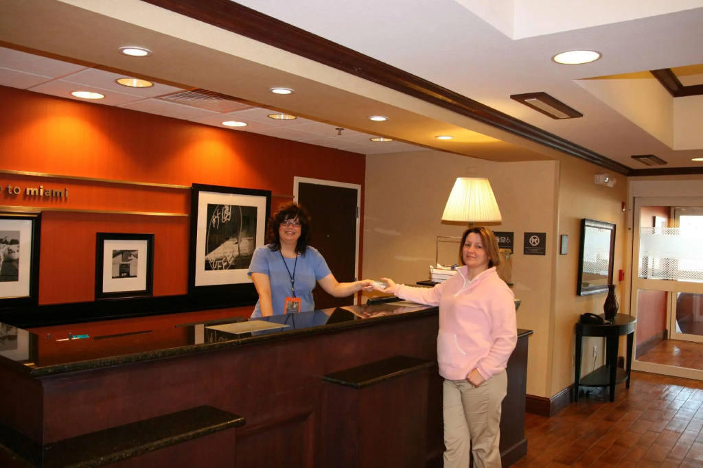 Lobby & Reception