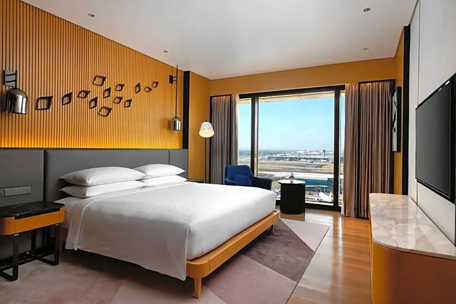 1 Bedroom Double Suite (full double bed)