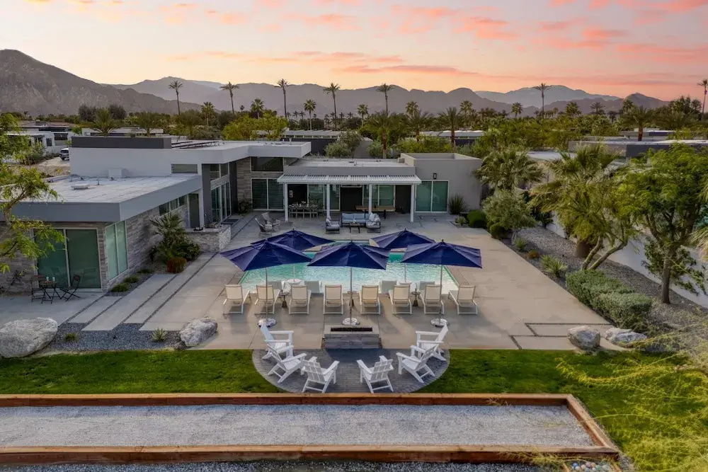Polo Villa 11 by Avantstay Bright Interior w Outdoor Bocce Ball Pool Spa 260330 5 Bedrooms