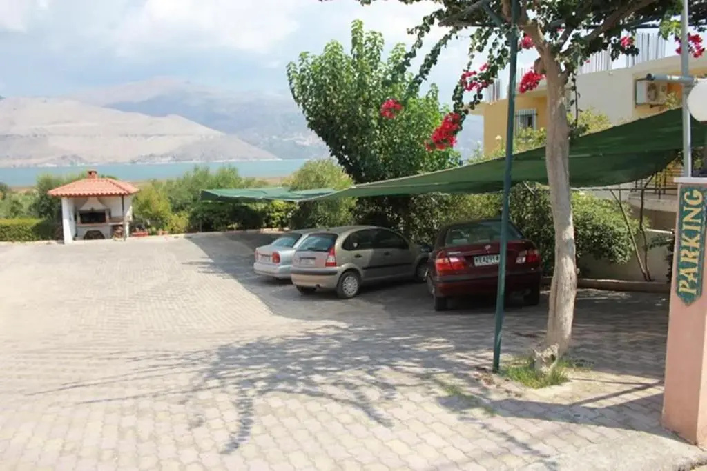 1 Bedroom Apartment with sea view