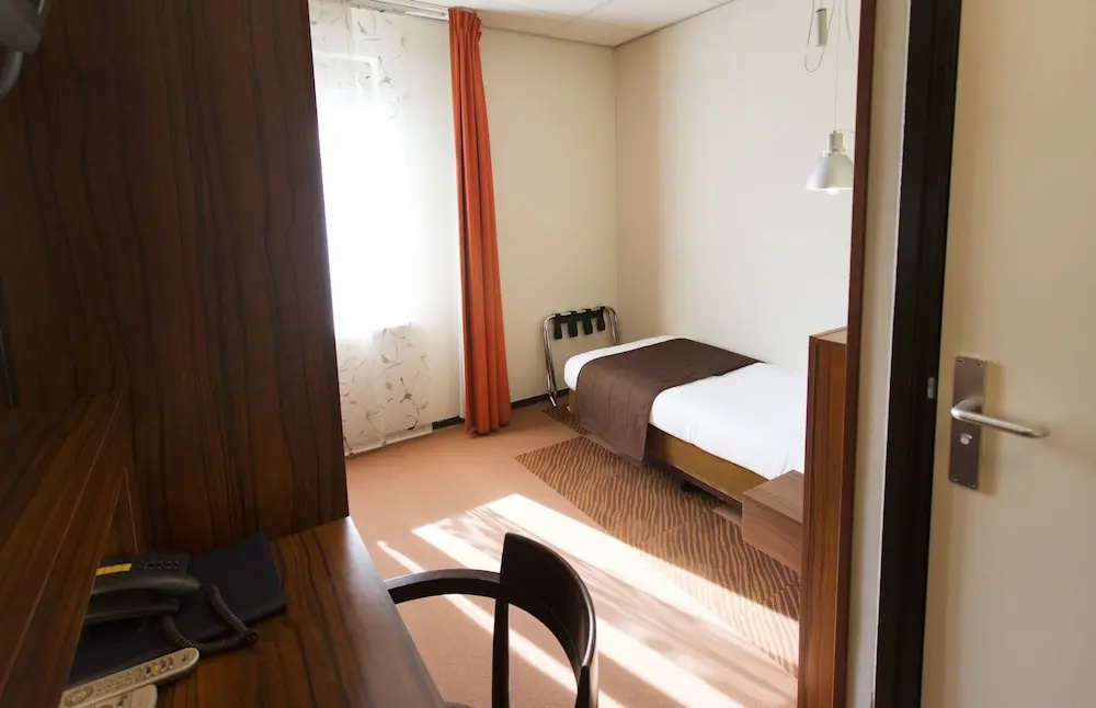 Hotel Restaurant Talens - Chambres
