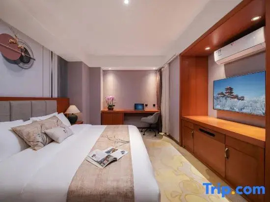 Luxury Suite