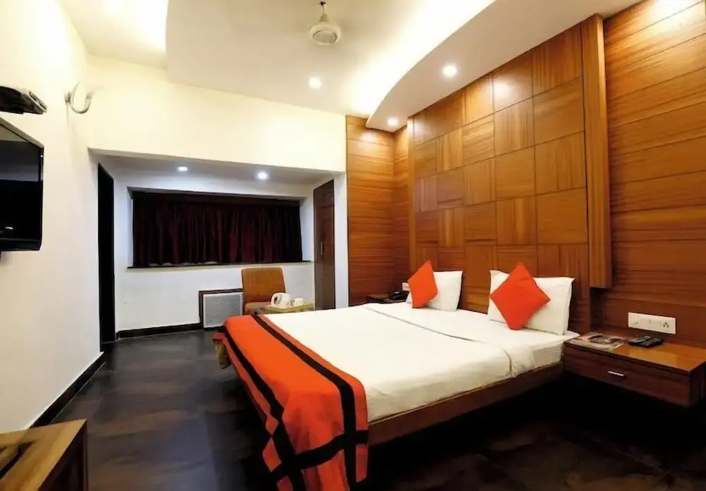 Economy room