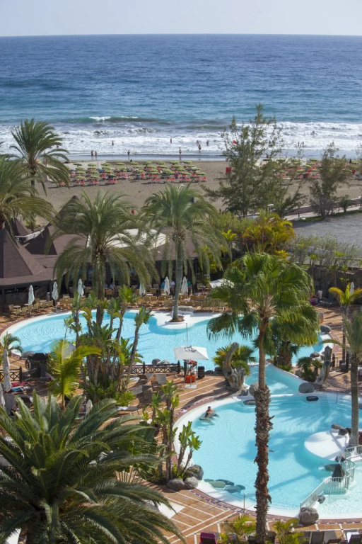Beach & Waterfront
