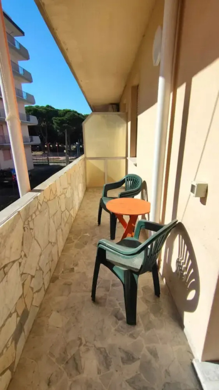 Completely Refurbished Flat Near the Beach