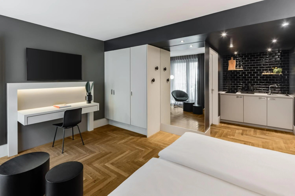 Hotel Amano Rooms & Apartments — 3