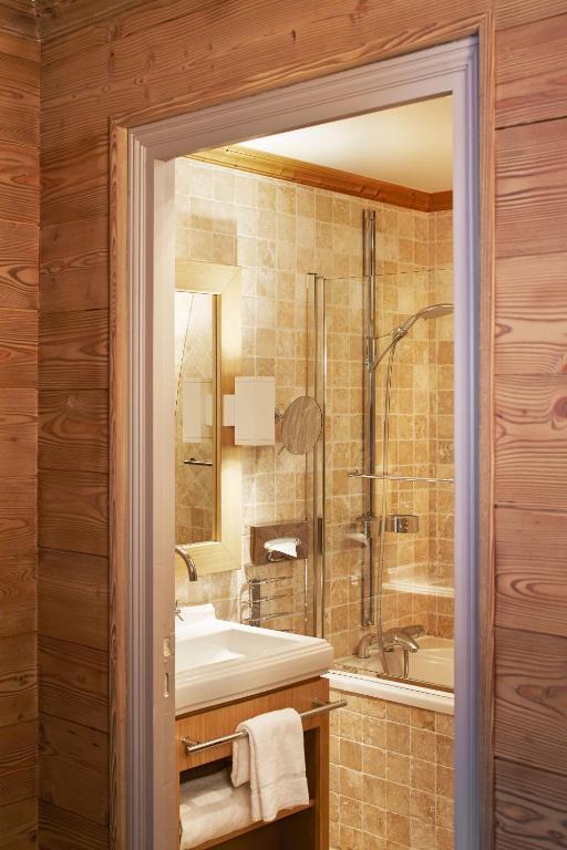Hôtel des 3 Vallées - Courchevel 1850 by null