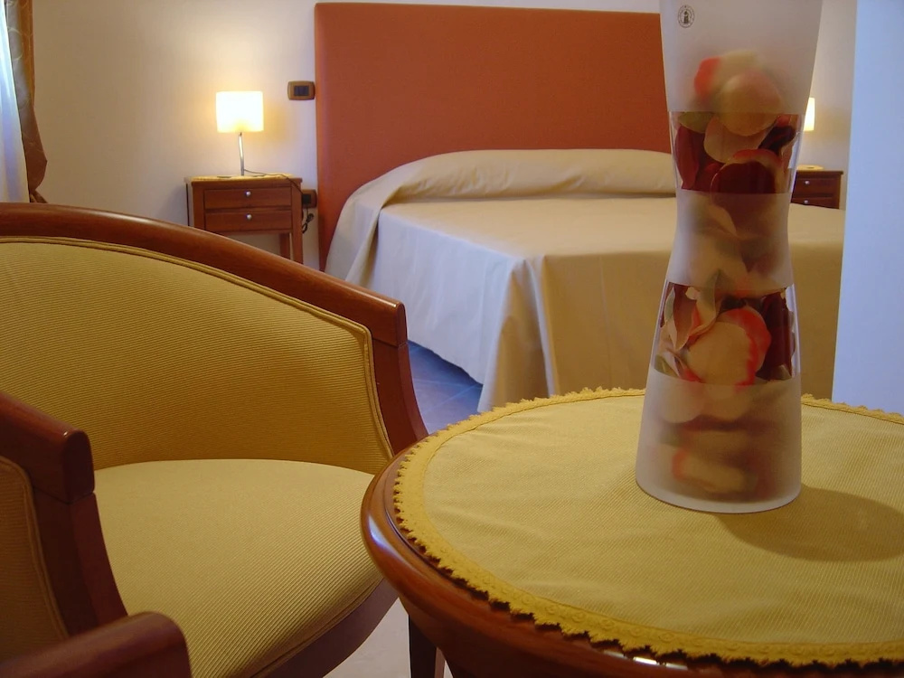 Economy Double room (full double bed)