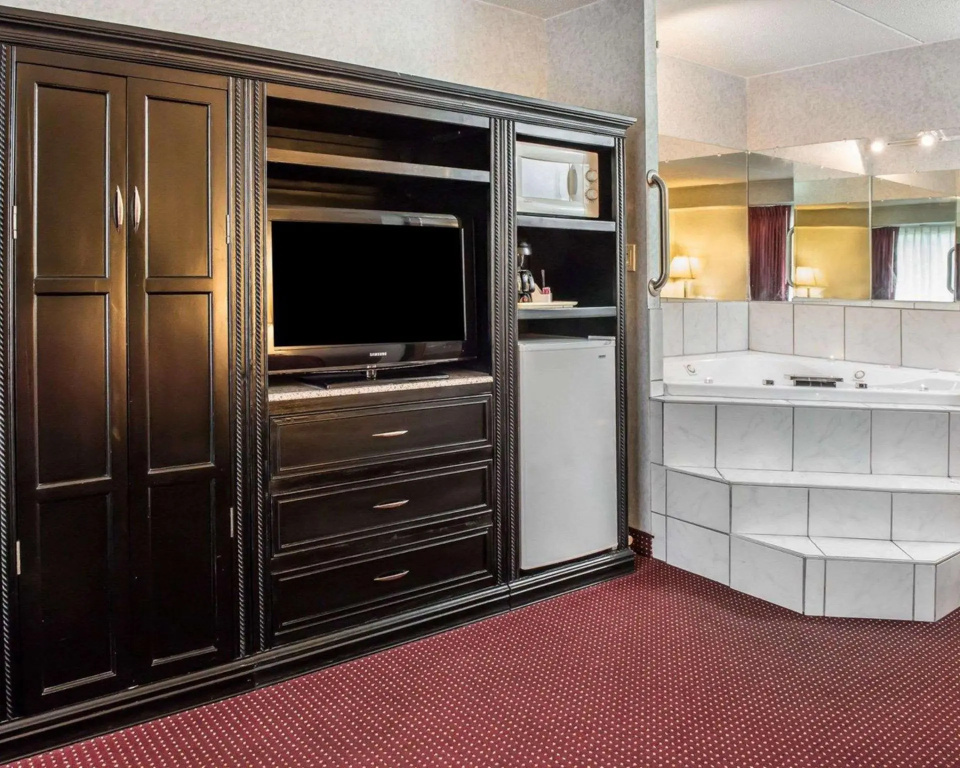 Quadruple Suite