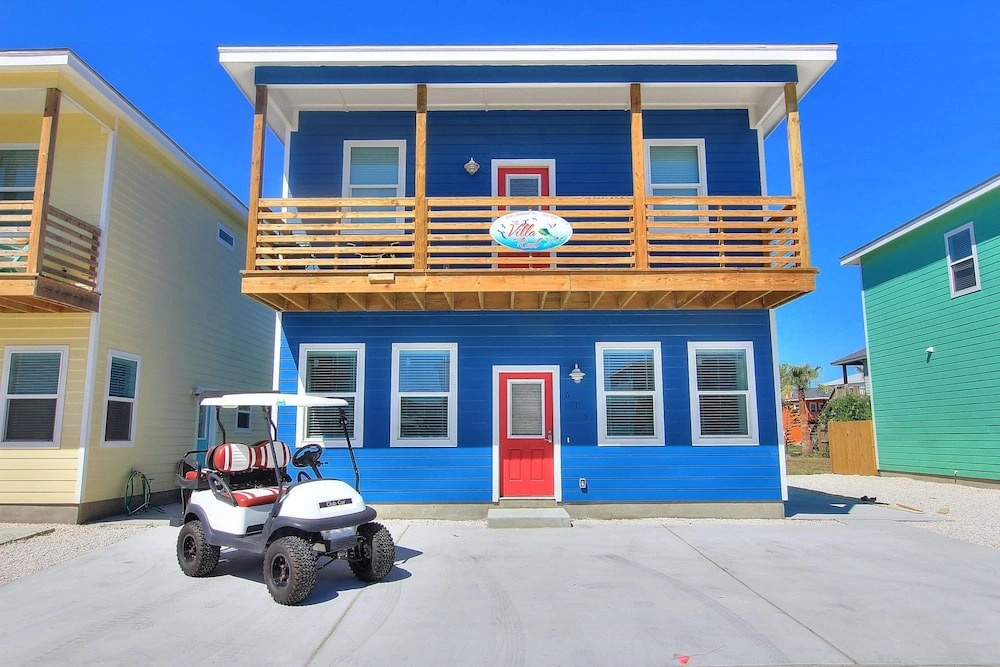 The Villa Reel