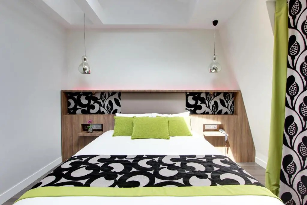 Superior Double room (full double bed)