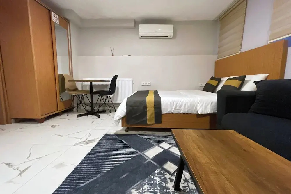 Charming studio apt with fast WiFi and AC near Nisantasi and Taksim #101 — фото