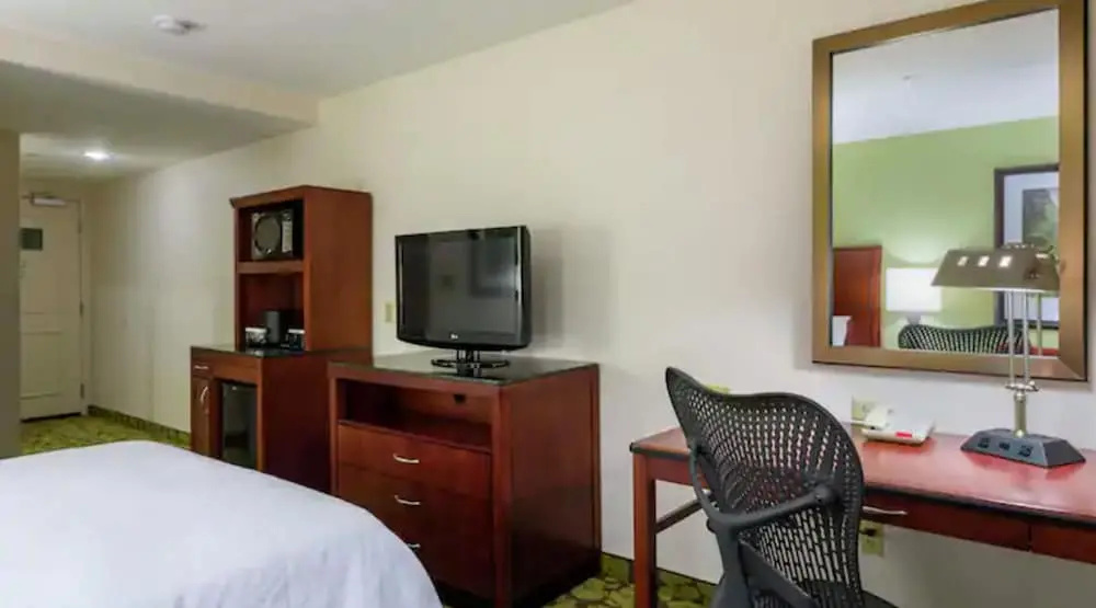 Hilton Garden Inn Queens/JFK Airport - Chambres