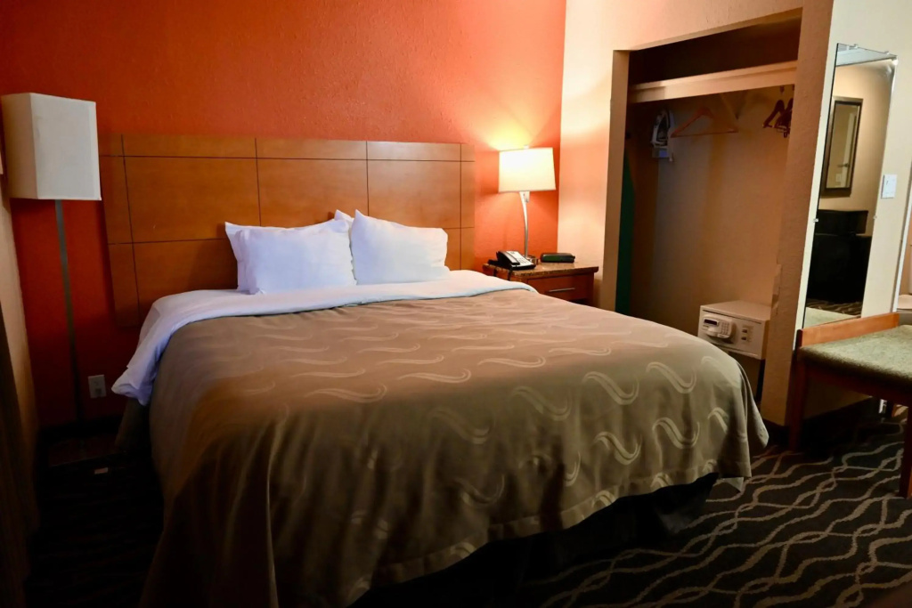 Quality Inn & Suites I-35 near Frost Bank Center - Général