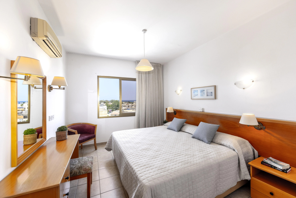 Stephanos Hotel Apts — 5