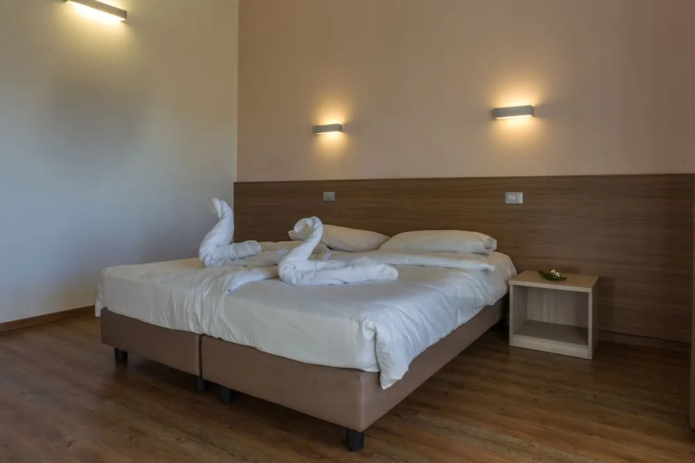Standard Double room (twin beds)