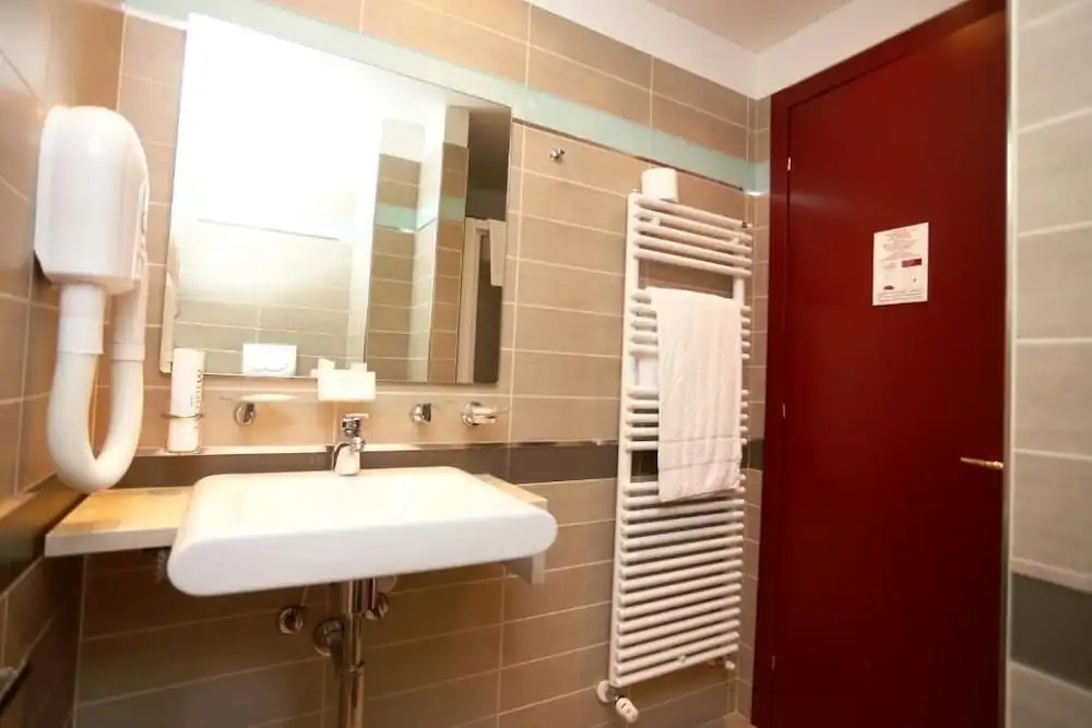 Hotel photo 8