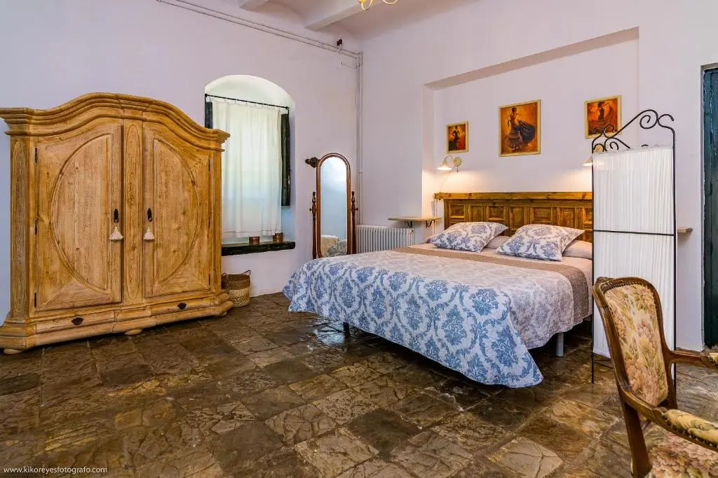 Standard Double room with garden view (full double bed)
