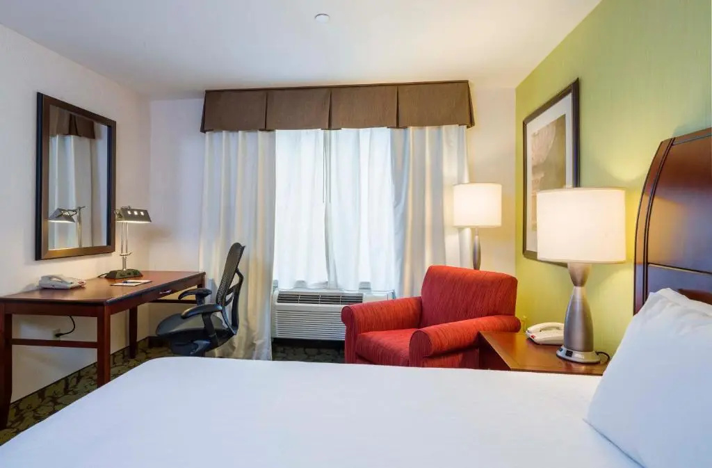 Hilton Garden Inn Queens/JFK Airport - Chambres