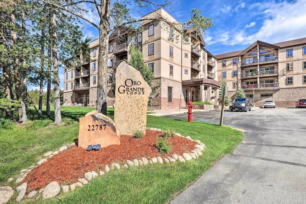 < 1 Mi to Slopes: Mtn-view Keystone Condo