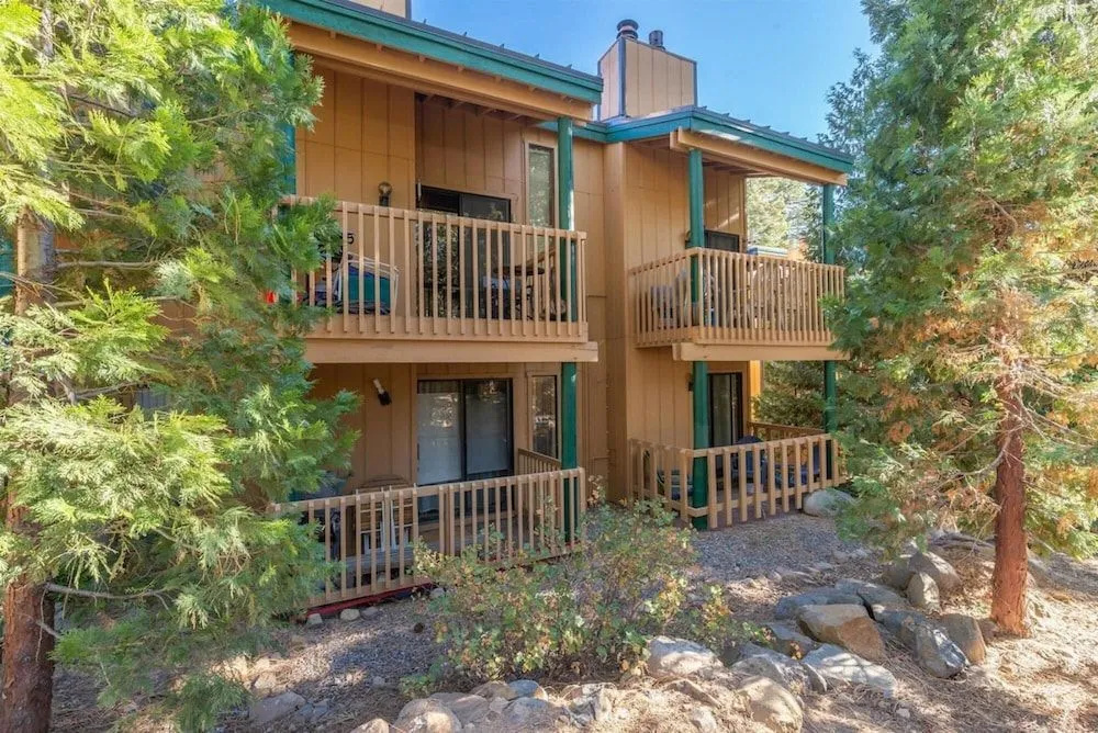 Regency Way Criterion 40 - Spruce