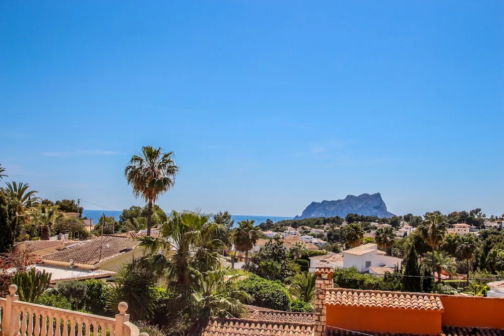 Aloha - sea view villa with private pool in Benissa