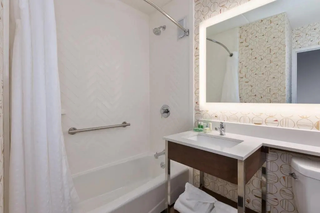 Holiday Inn Westbury - Long Island by IHG - Chambres