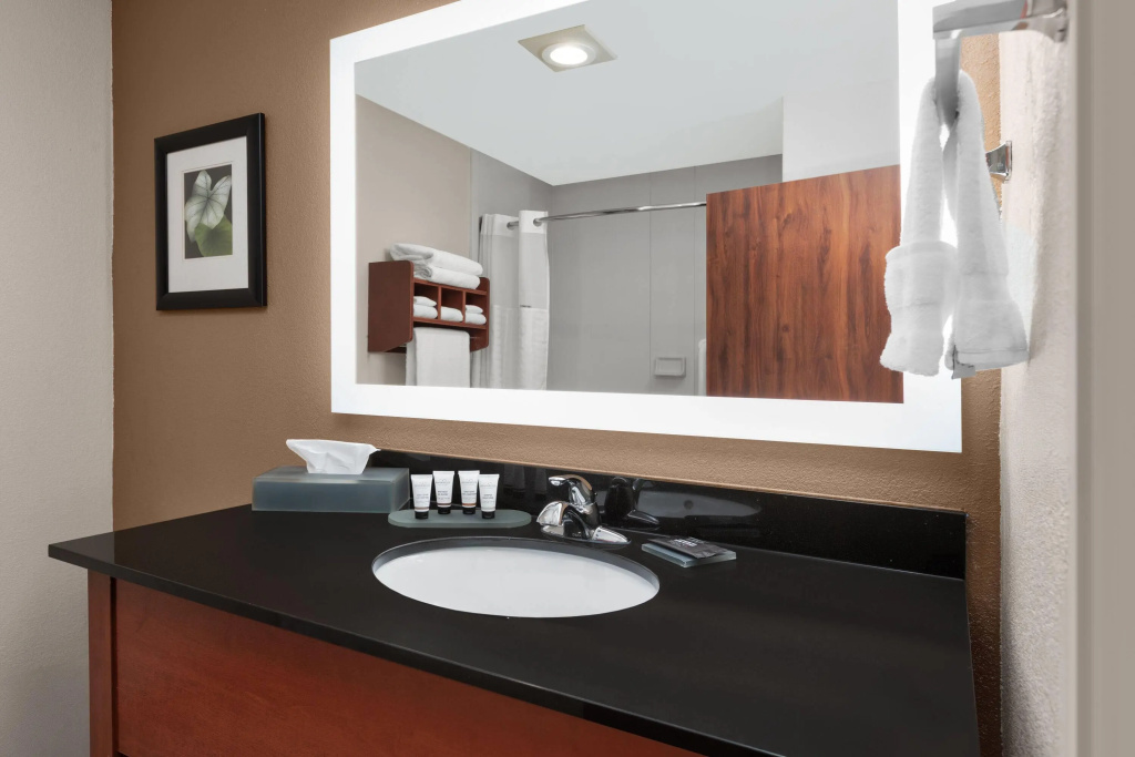 La Quinta Inn & Suites by Wyndham Midwest City - Tinker AFB - Général