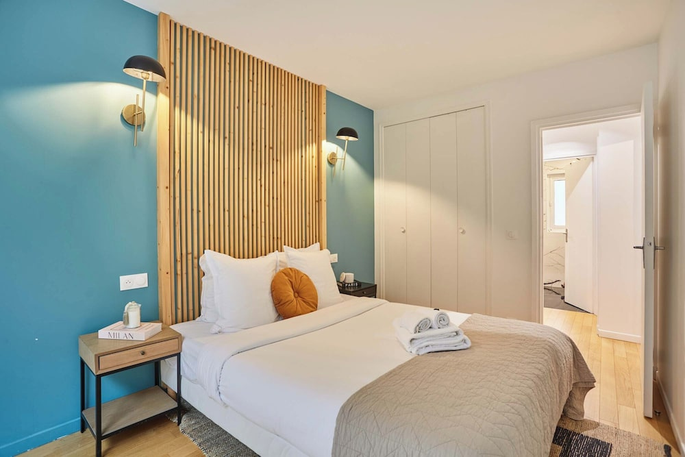 Charming Apartement Center of Paris Montmartre