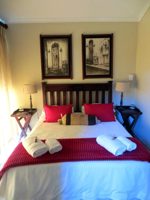 1 Bedroom Deluxe Double room (full double bed)