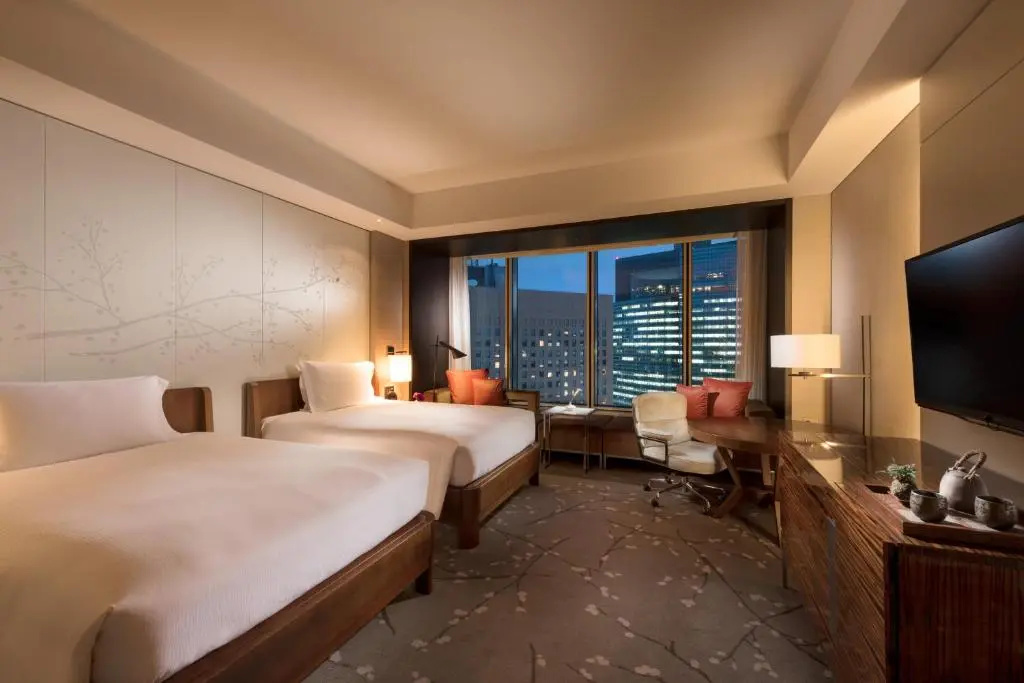 Double room with city view (twin beds)