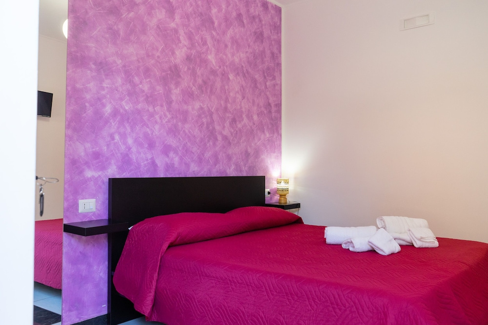 Comfort Double room (full double bed)