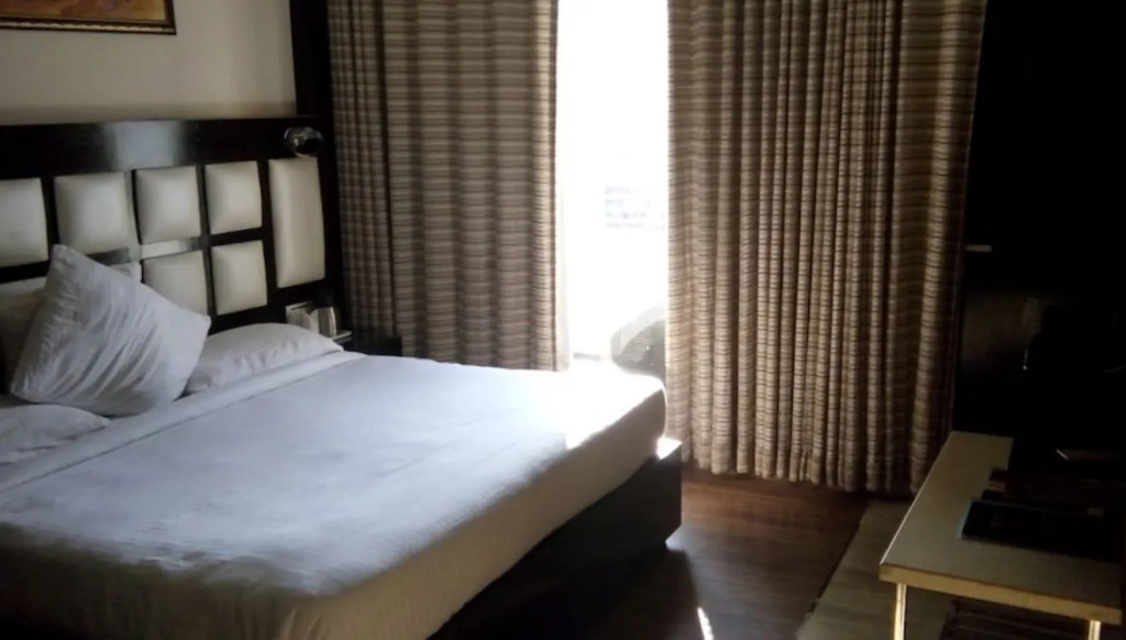Lavish Inn - Chambres