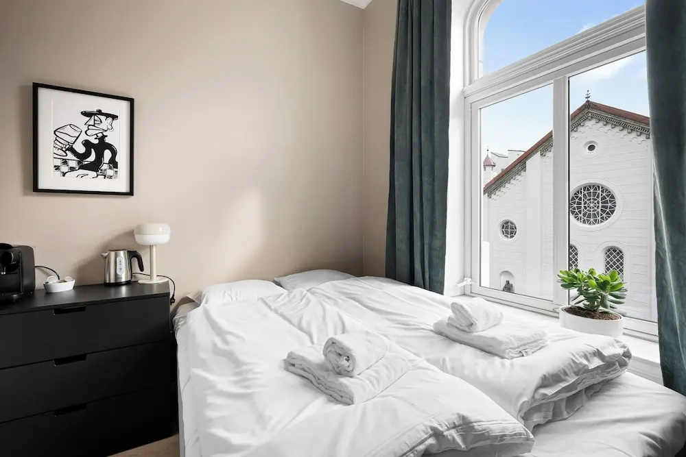 Standard Double room (full double bed)