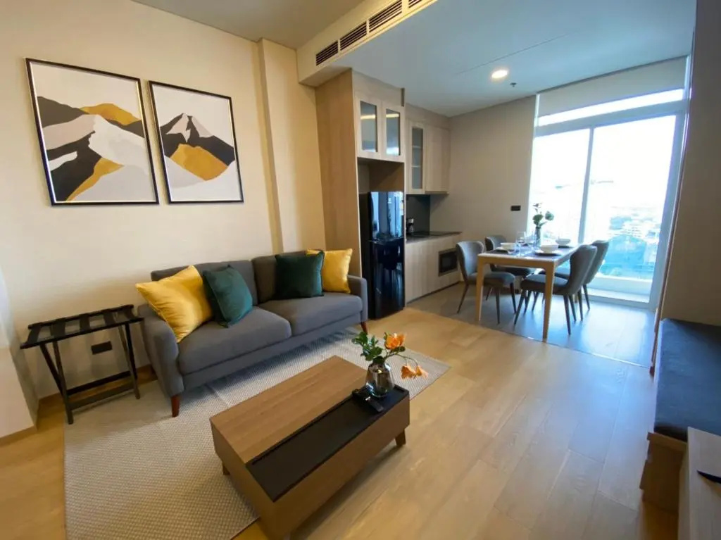 2 Bedrooms Apartment