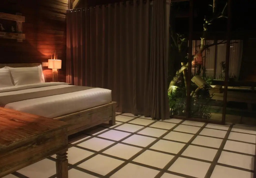 豪華三人間，市景房