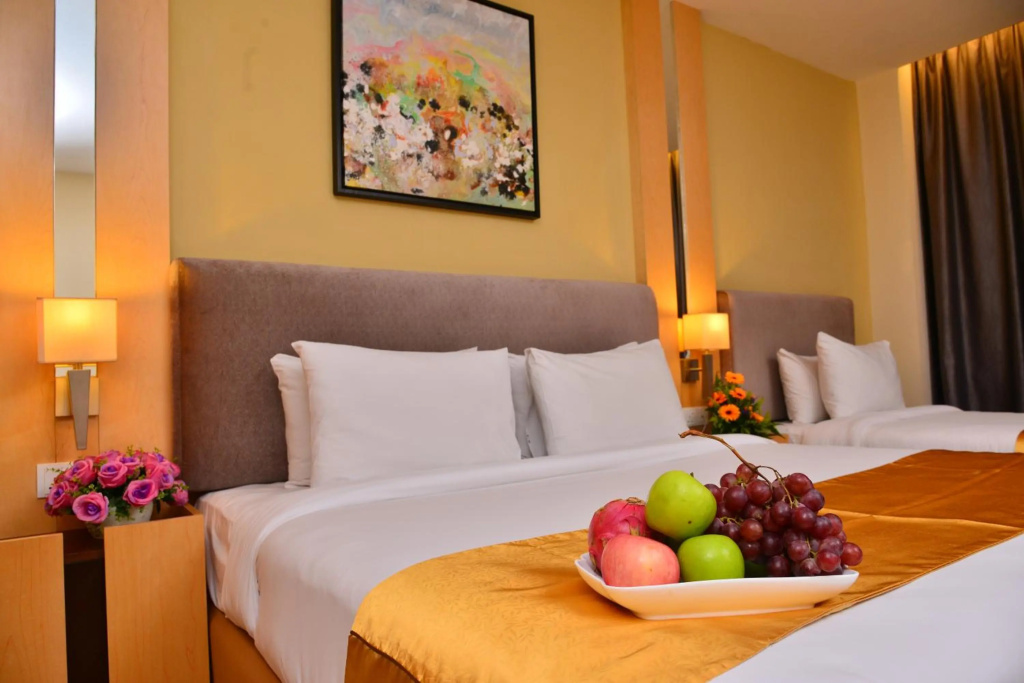 Отель Metro Hotel в Куала-Лумпуре