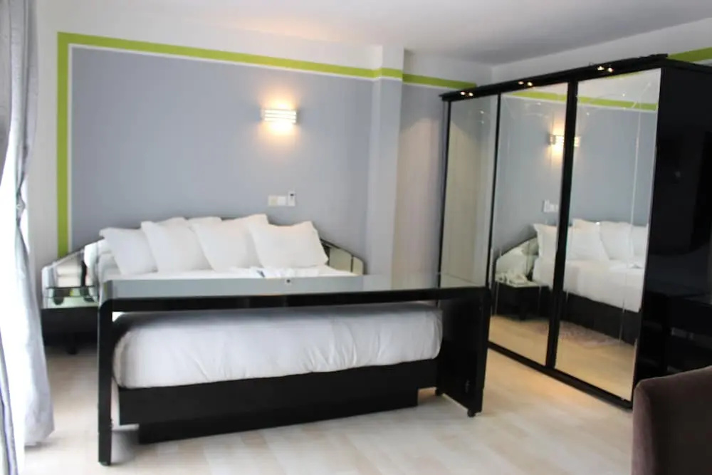 Suite with balcony