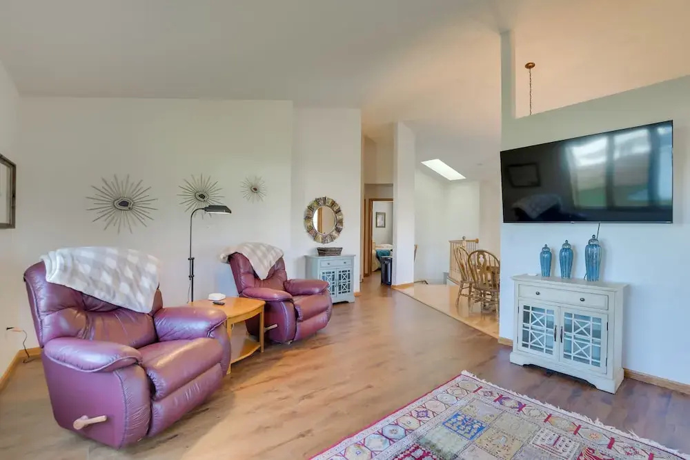 5 Mi to Dtwn: Pet-friendly 'wheatland Twin' Home! — фото 6