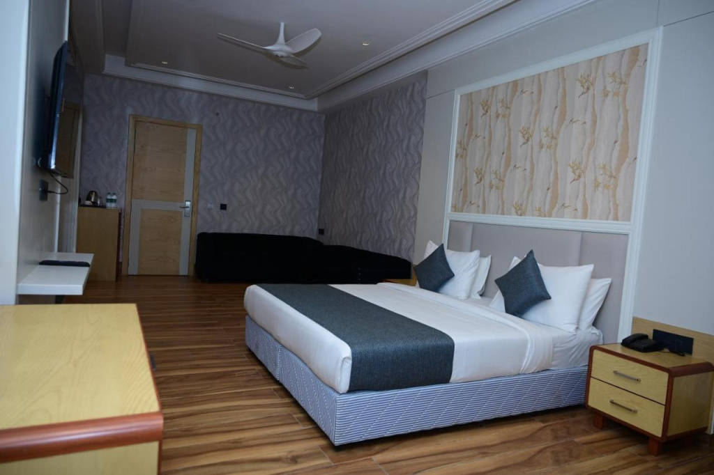 Hotel photo 12