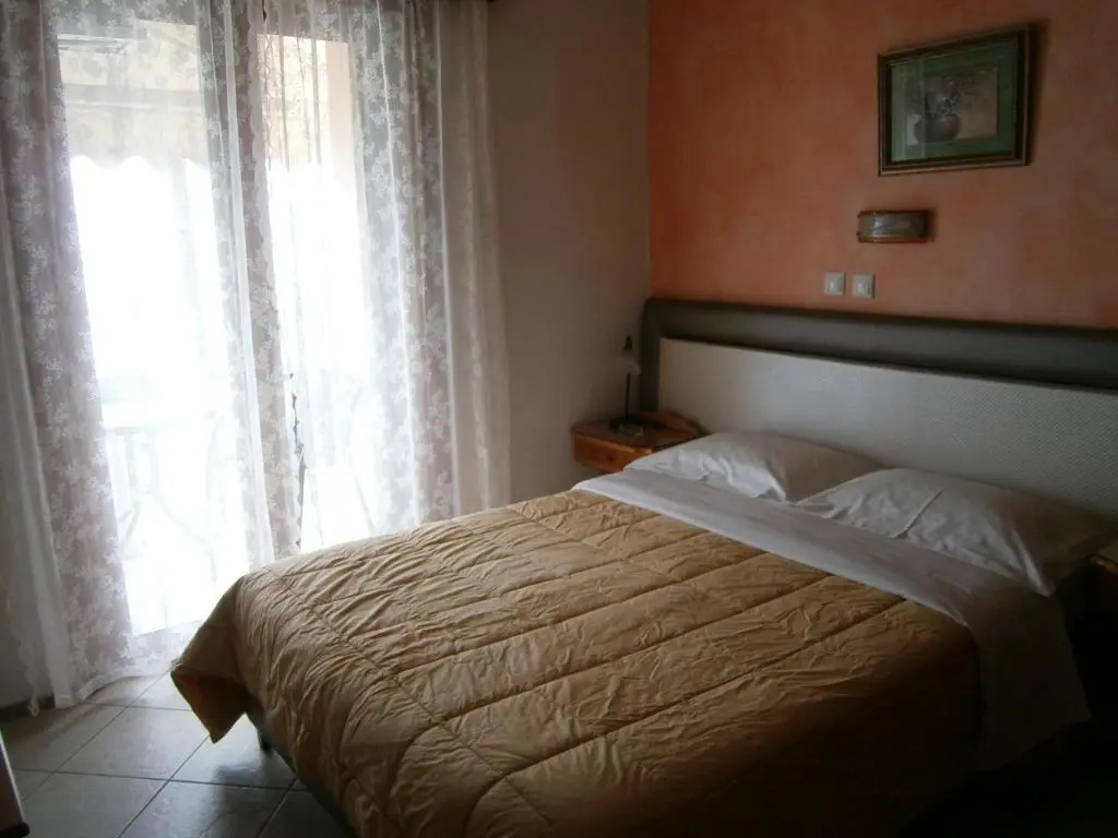 Economy room